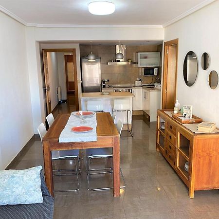 Renovated Apartment Steps Away From The Beach กูลเญรา ภายนอก รูปภาพ